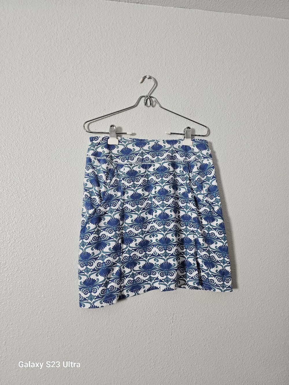 Title nine Blue and White Patterned Midi Skirt Sz S
